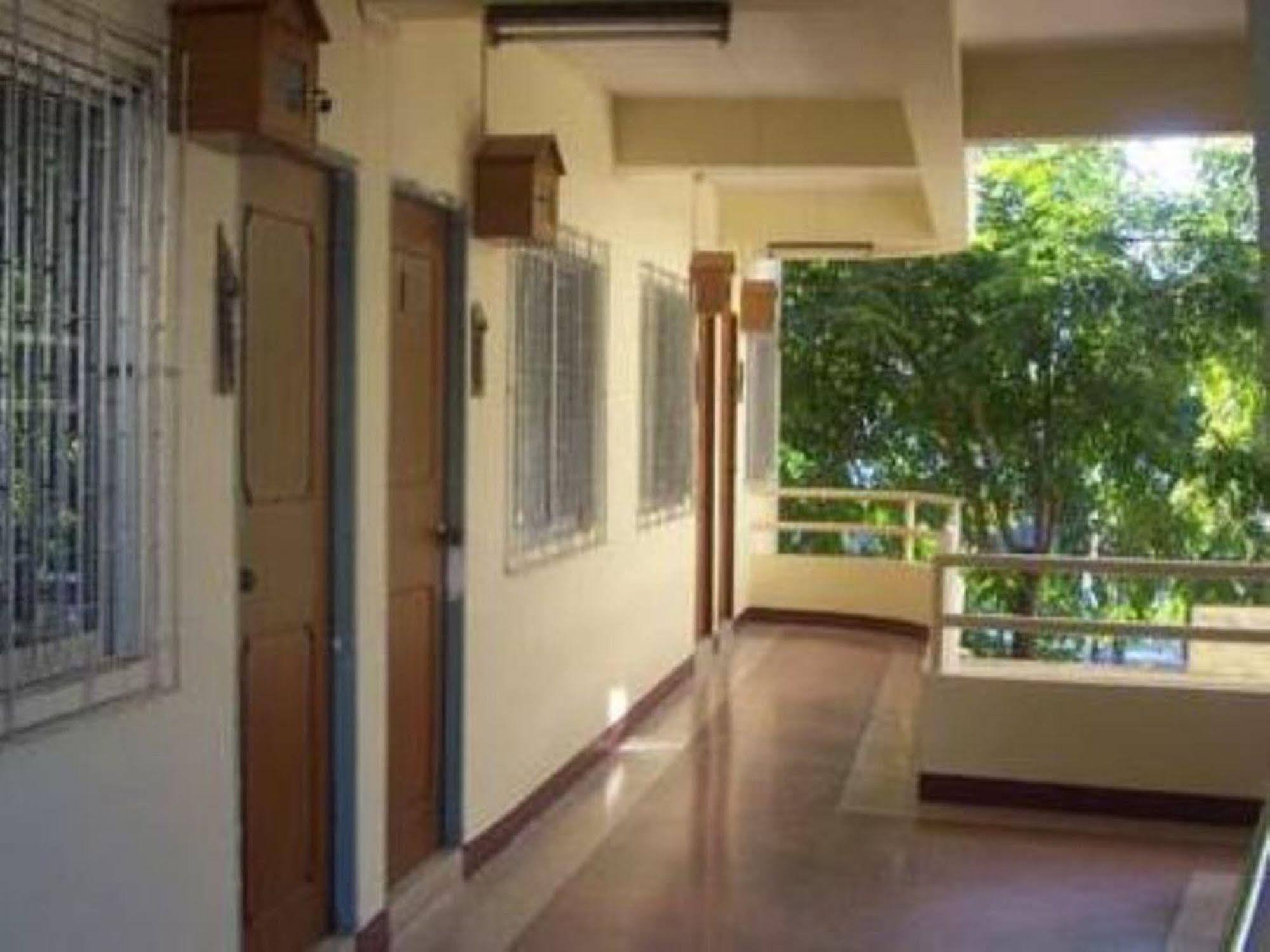 Safe House Court Ξενοδοχείο Τσιάνγκ Μάι Εξωτερικό φωτογραφία
